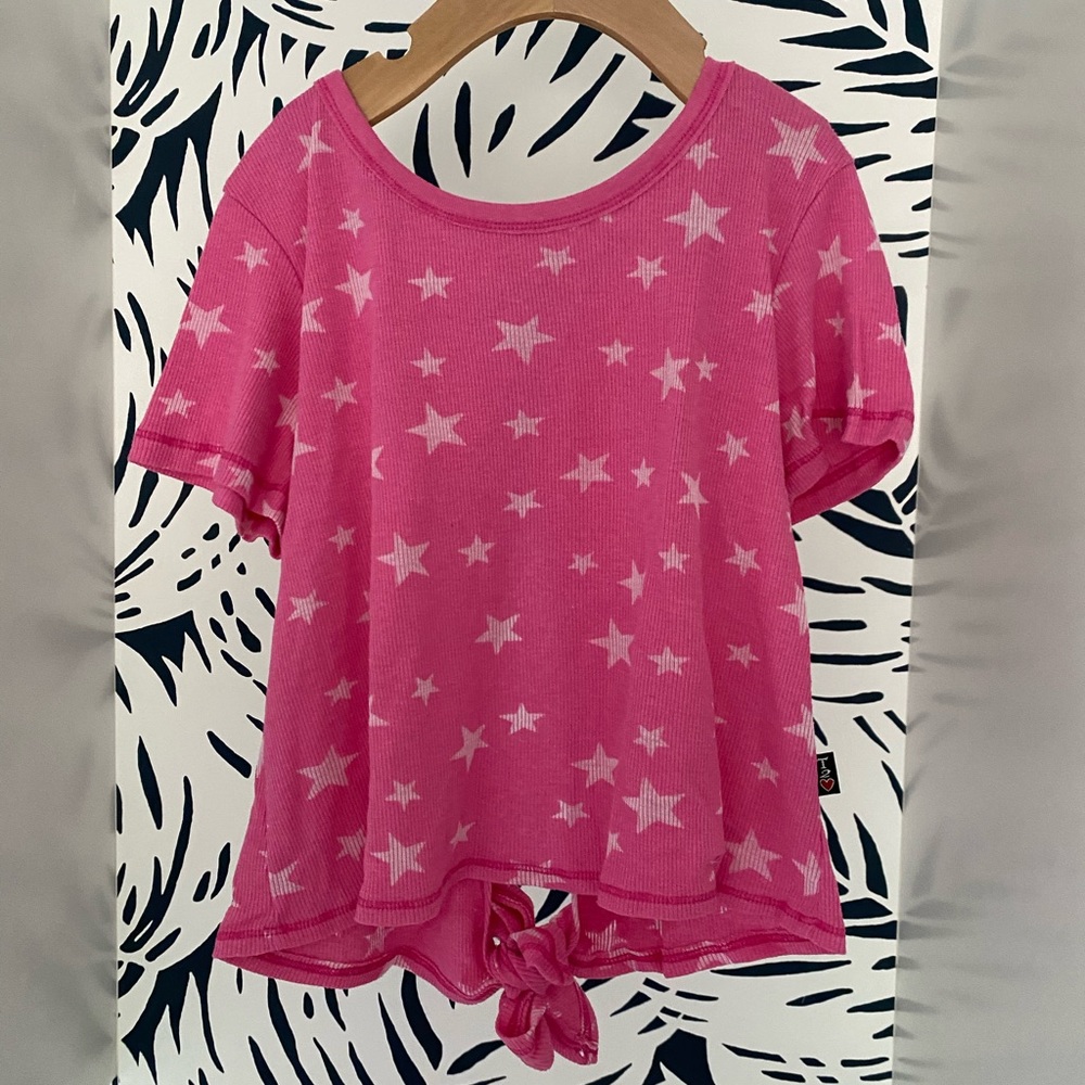 ❤️T2 Love❤️Star Ribbed Tie Back Shirt